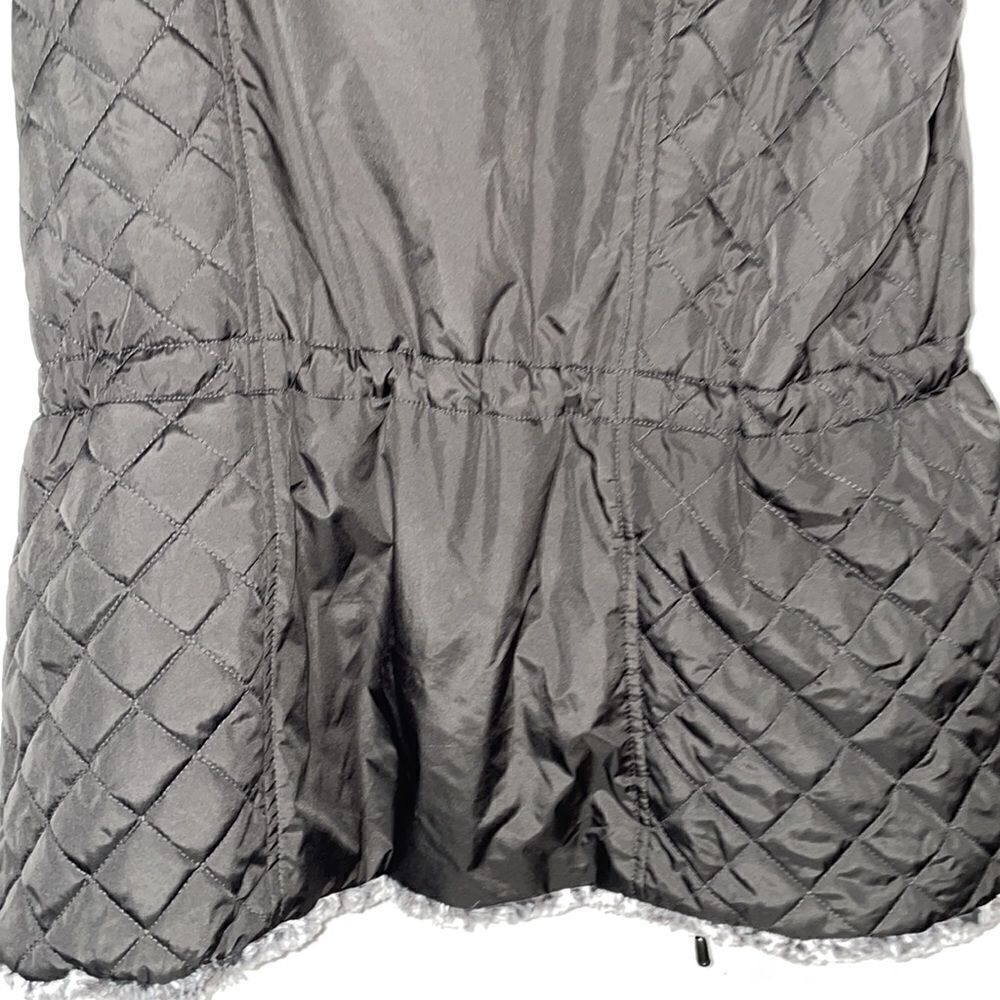 Reversible vest  - Picture 15 of 15